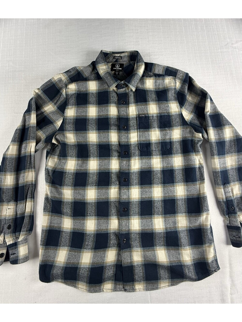 Volcom Flannel Shirt Mens XL Modern Fit Navy Gray Plaid Long Sleeve Button Up